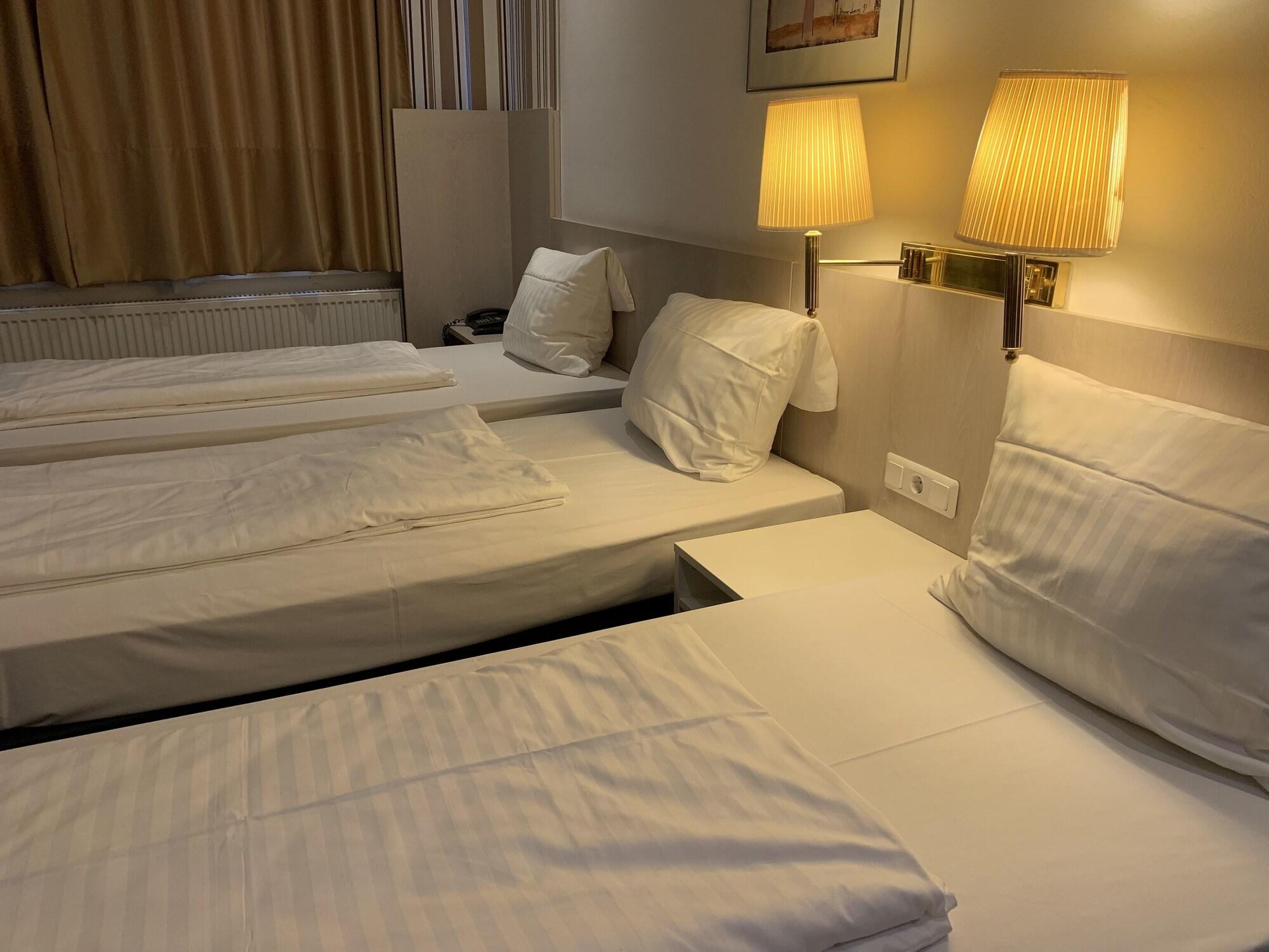 Hotel New Fair Munich Messe Экстерьер фото